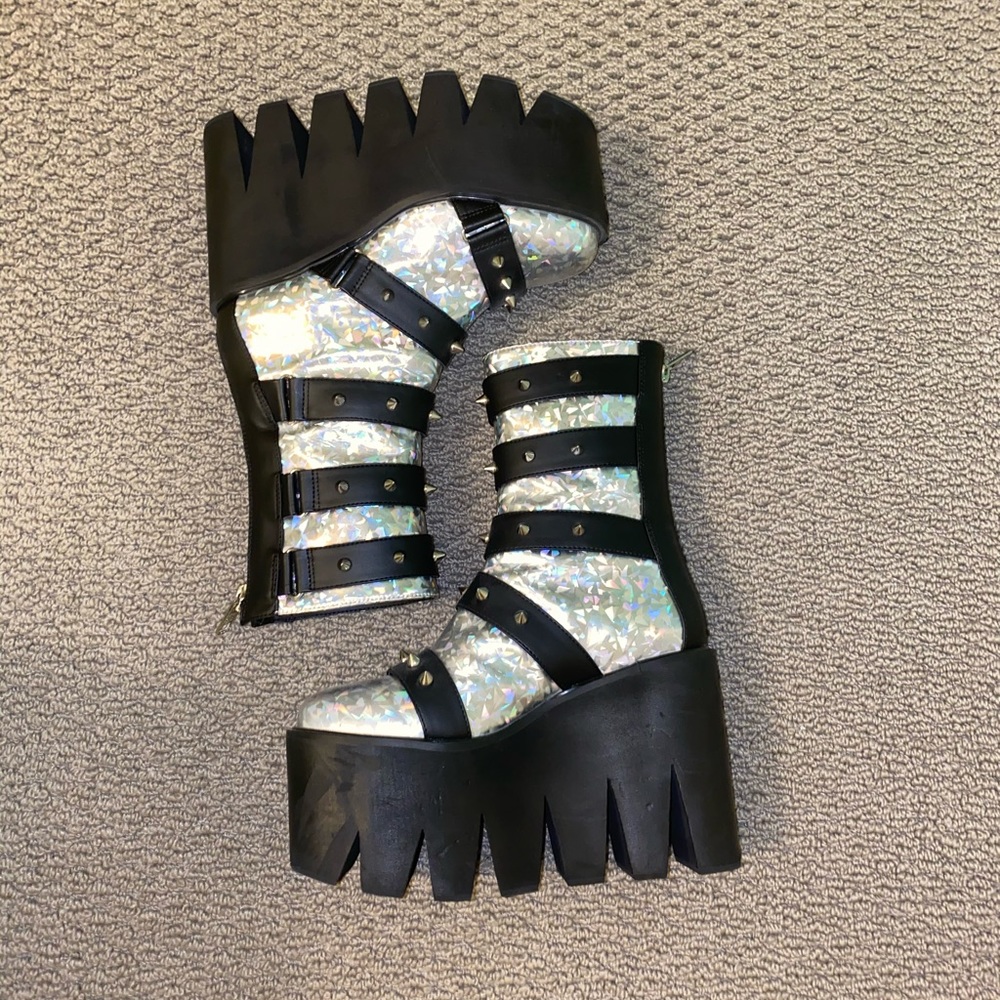 DOLLS KILL/ CURRENT MOOD platform boots size 7